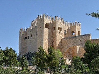 Velez castle exterior 20
