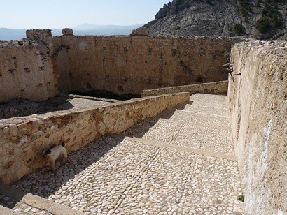 Velez castle exterior 7