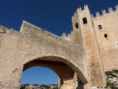 Velez castle exterior 13