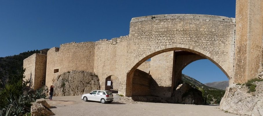 Velez castle exterior 28