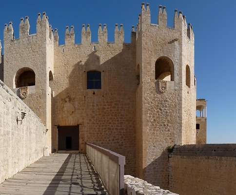 Velez castle exterior 25