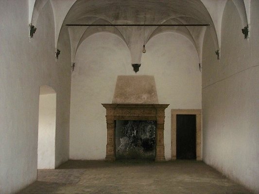 Interior 4  1 