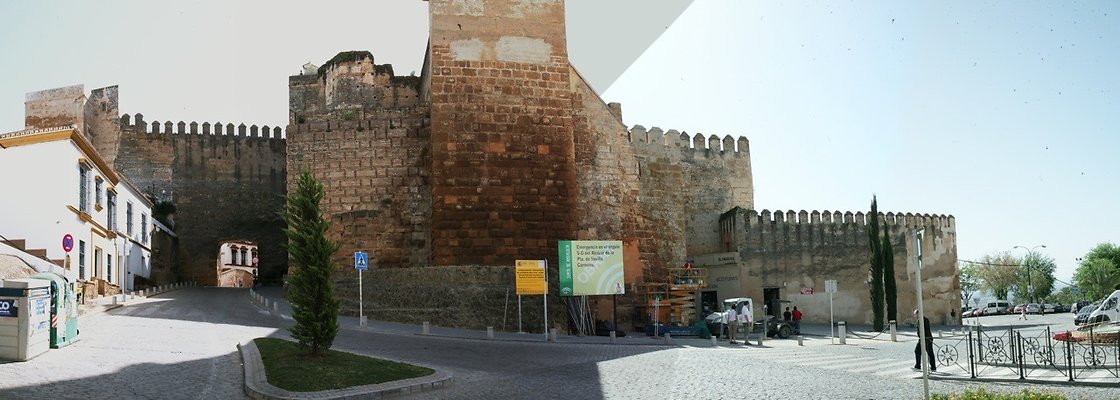 Seville outskirts - Cormona West Gate