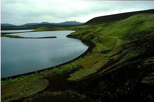 Veidivotn shore