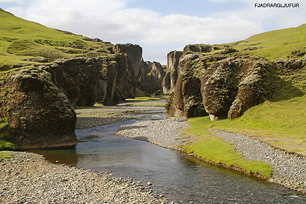 Fjadrargljufur canyon