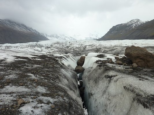 Svinafelljokull 15 Crevasse