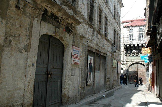 Walide Han Street7