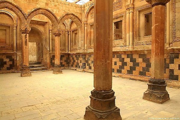 ishak pasa palace inside 4 2