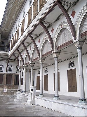 Topaki Palace 11