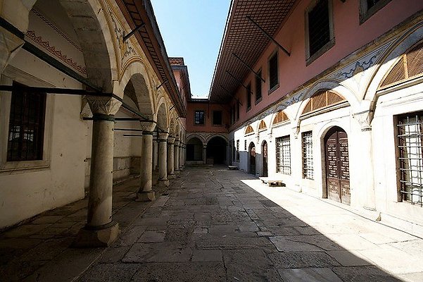 Topaki Palace 10