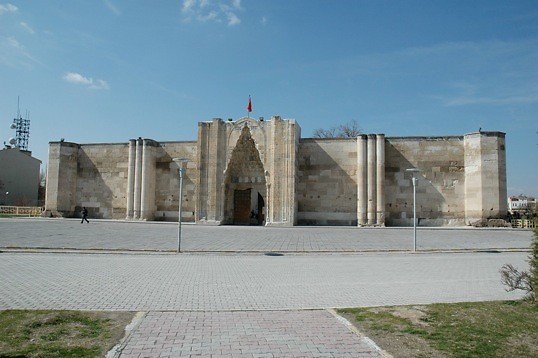 Sultan Han Aksaray1