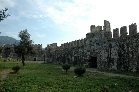 Anamur Castlel Courtyard20