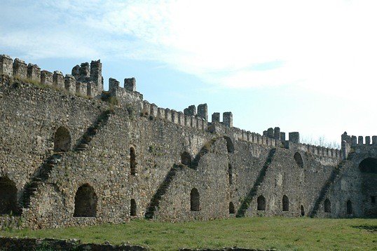 Anamur Castlel Courtyard31
