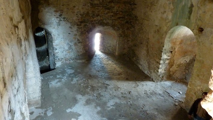 Anamur Castle Interior05