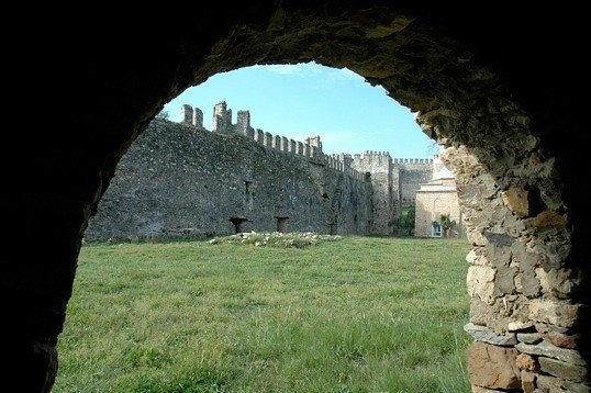 Anamur Castlel Courtyard26