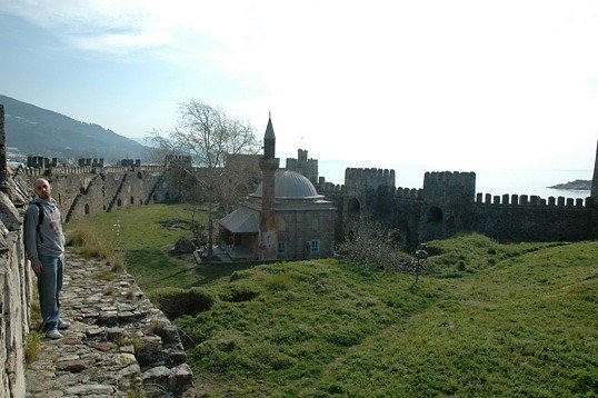 Anamur Castlel Courtyard18