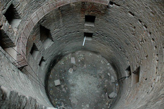 Yedicule interior01