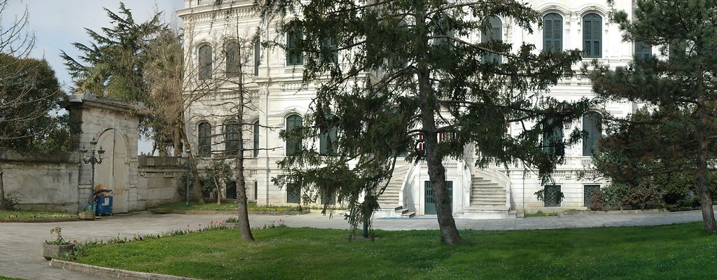 Yildiz Palac Exteriors02