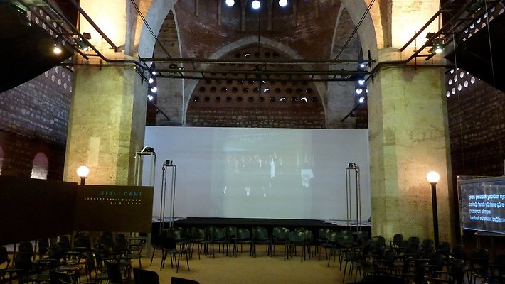 Tophane02
