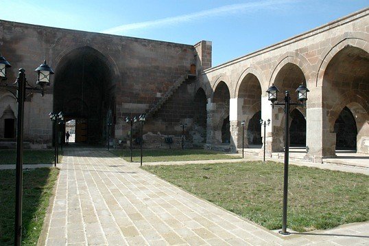 Karatay Han Courtyard11