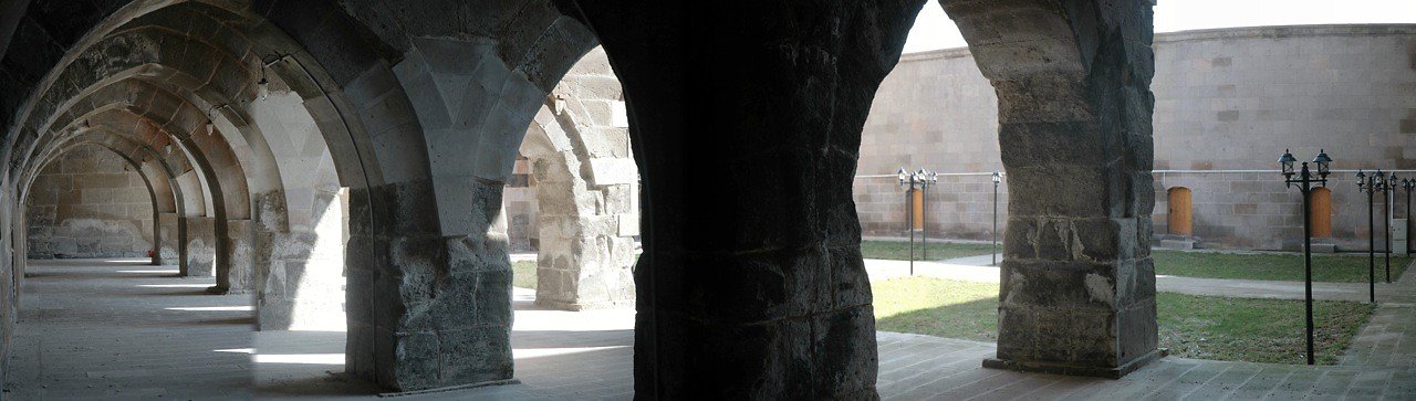 Karatay Han Courtyard14
