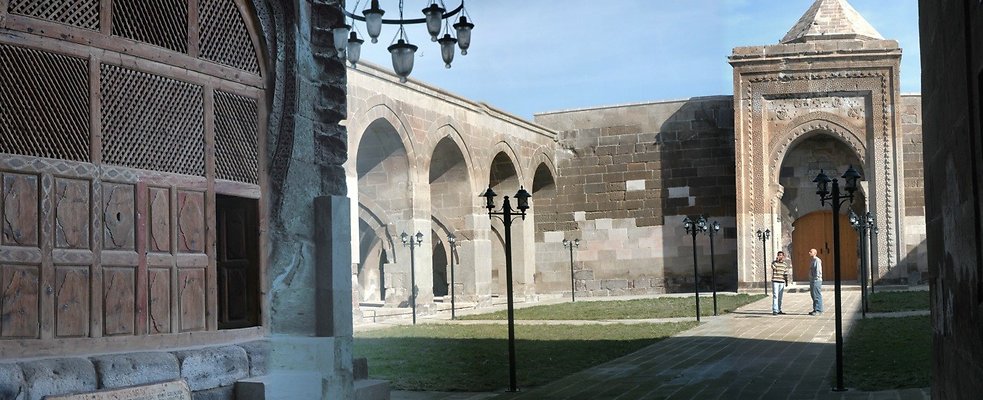 Karatay Han Courtyard03