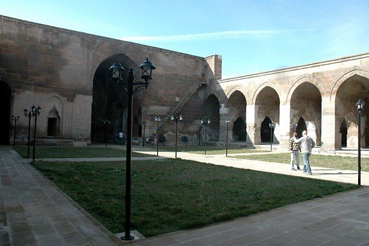 Karatay Han Courtyard12