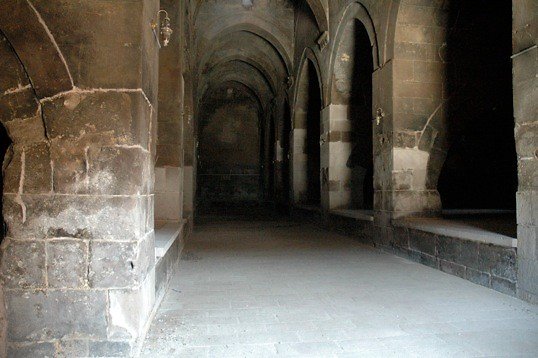 Karatay Han Arches3